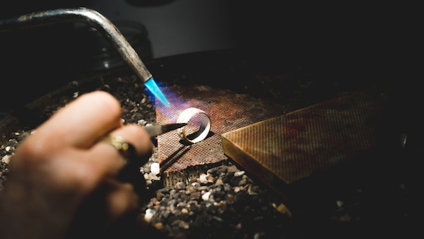 white gold wedding rings