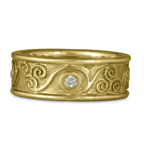 Bordered Triscali Ring with Diamonds in 18K Yellow Gold