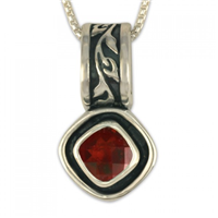 Flores Cushion Pendant in Sterling Silver in Garnet