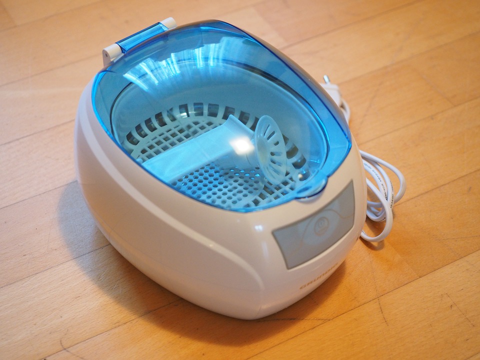 An ultrasonic jewelry cleaner, which can be used to clean white gold wedding rings.