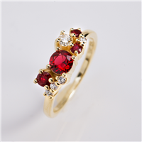Stellara Cluster Ring in 14K Yellow Gold