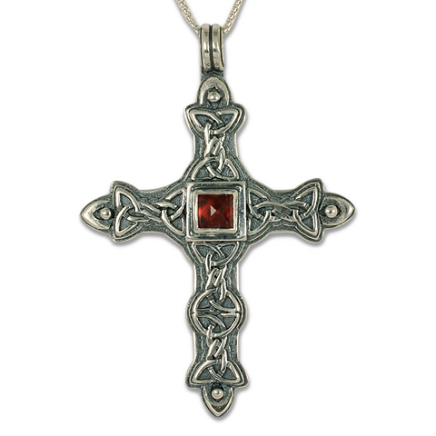 Aedan Cross Pendant in Garnet