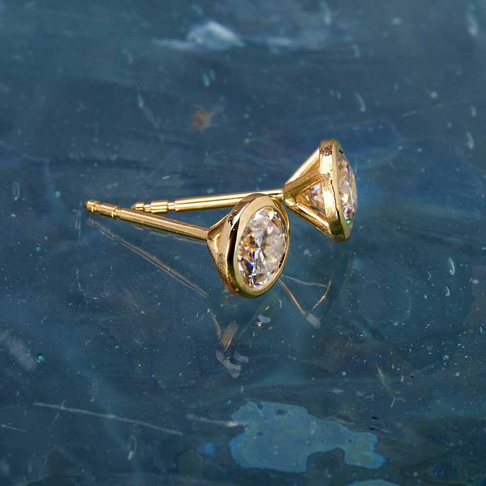 Bezel Stud Earrings 4mm in