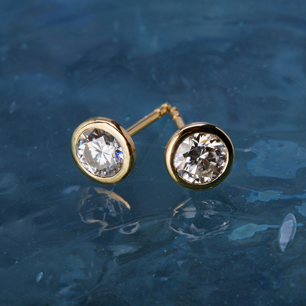 Bezel Stud Earrings 5mm in