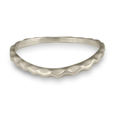 Corona Reale Curvy Ring in Platinum