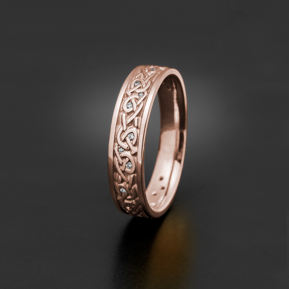 Narrow Celtic Hearts Wedding Ring with Gems in 18K Rose Gold