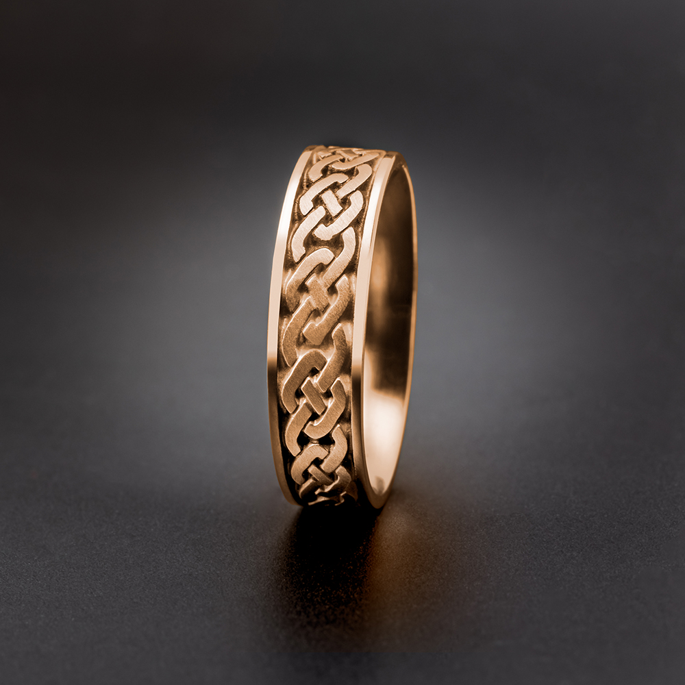 Narrow Celtic Link Wedding Ring in 18K Rose Gold