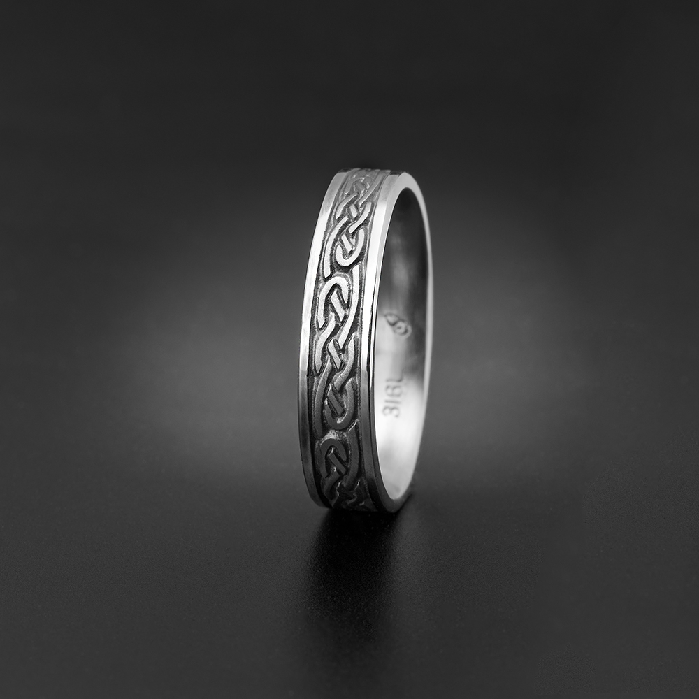 Narrow Infinity Wedding Ring in