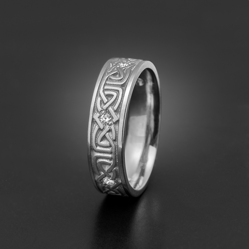 Narrow Labyrinth Wedding Ring with Gems in