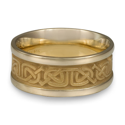 Narrow Two Tone Labyrinth Wedding Ring in 18K Gold White  Borders/Yellow Center Design