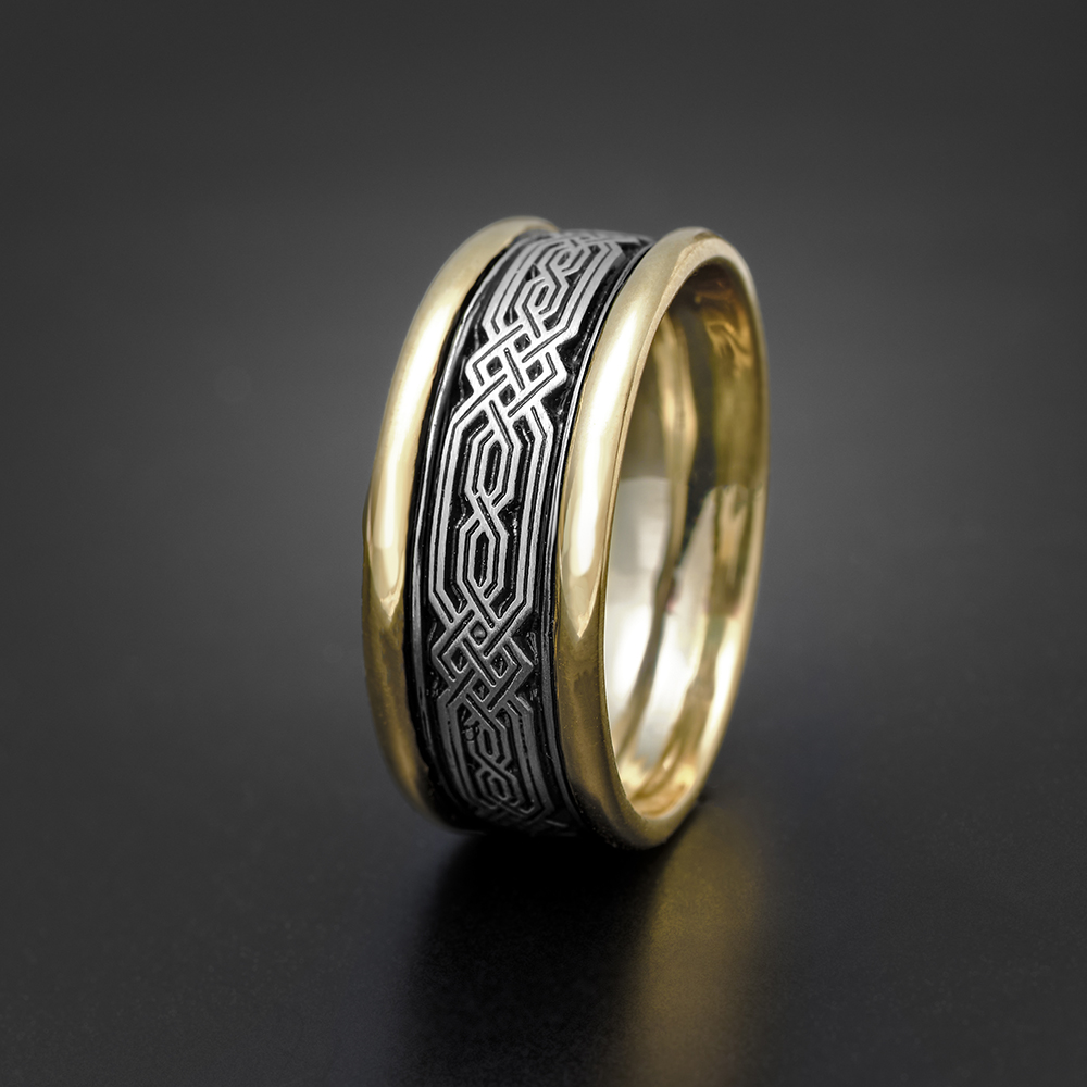 Narrow Two Tone Persian Wedding Ring in
