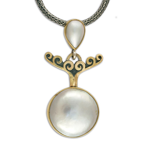 Pearl Plunge Pendant in