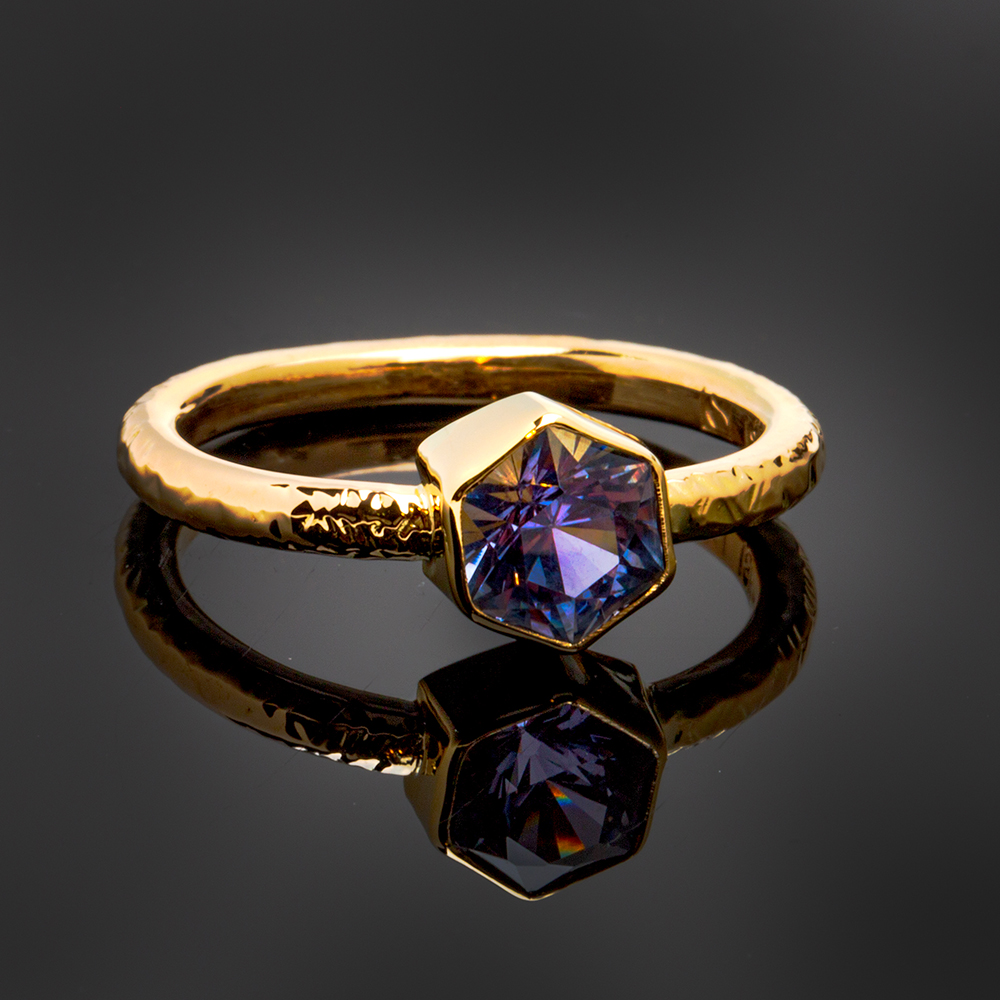 Playa Engagement Ring with Hexagonal Montana Sapphire in