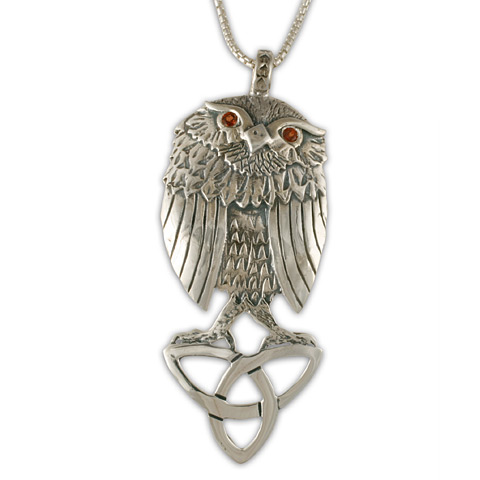 Trinity Owl Pendant in With Garnet Eyes