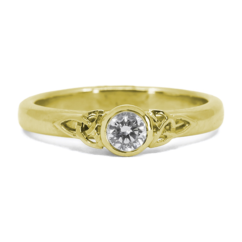 Trinity Solitaire Ring in 18K Yellow Gold