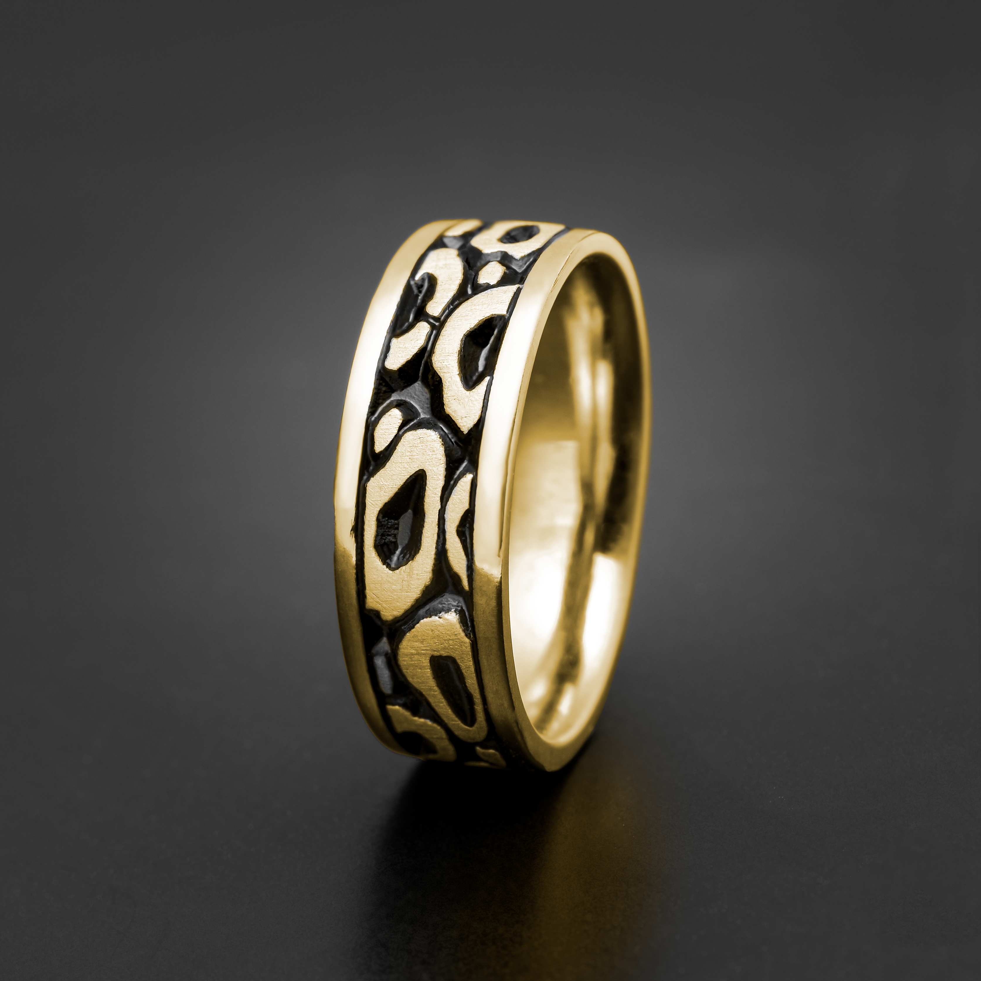 Wide Leopard Wedding Ring in