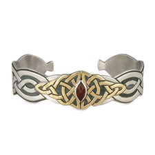 Kalisi Cuff Bracelet in Garnet