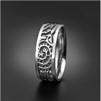 Maori Wedding Ring in Platinum