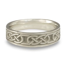 Narrow Love Knot Wedding Ring in Platinum