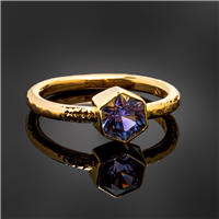 Round Playa Hex Engagement Ring in 18K Yellow Gold