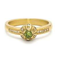 Tulip Engagement Ring in 18K Yellow Gold